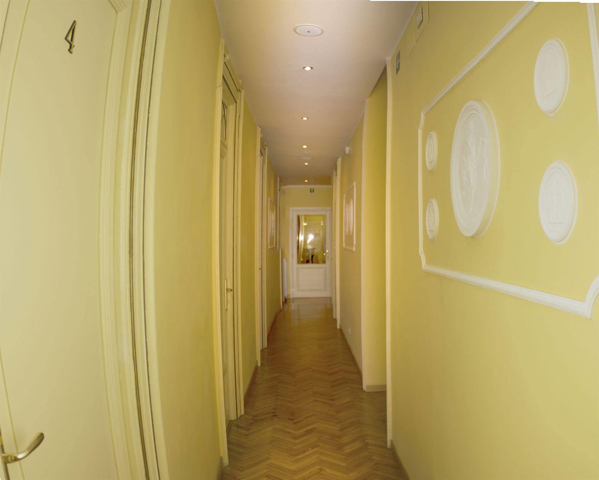Dg Prestige Room Rome Bagian luar foto